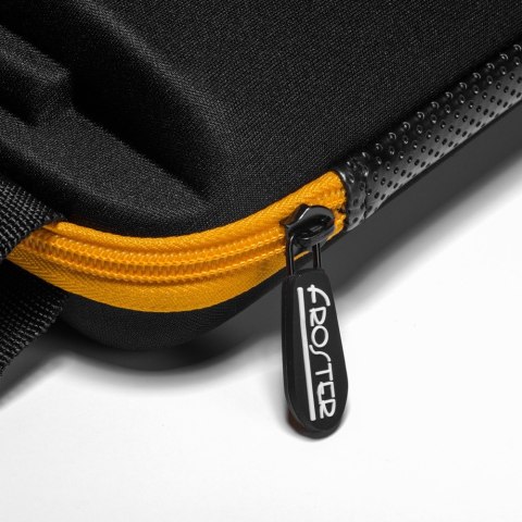 GIGANTYCZNA PIERSIÓWKA DELUXE NA OSIEMNASTKĘ 18