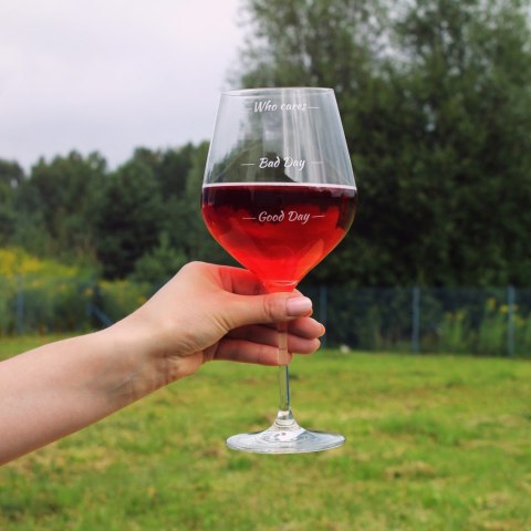 GIGANTYCZNY KIELISZEK WHO CARES WALENTYNKI NIEJ