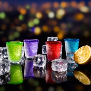 NIETOPNIEJĄCE KIELISZKI LODOWE NA 18 OSIEMNASTKĘ