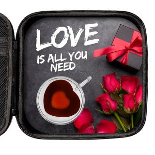 ZESTAW PREZENTOWY - LOVE IS ALL YOU NEED - PREZENT NA ŚLUB, WALENTYNKI