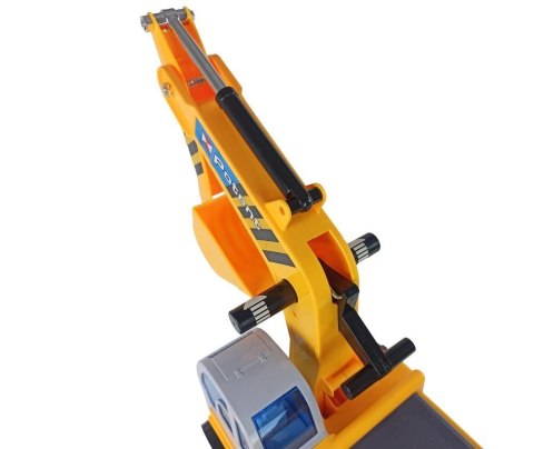 DUŻA KOPARKA JEŹDZIK KOPARKA BUDOWA KASK ŻÓŁTY