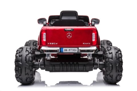 AUTO NA AKUMULATOR MERCEDES DK-MT950 4X4 CZERWONY LAKIEROWANY