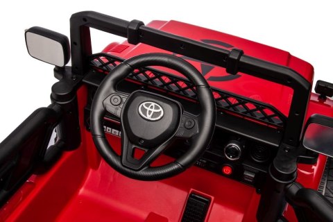 AUTO NA AKUMULATOR TOYOTA FJ CZERWONE 4X4