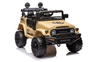 AUTO NA AKUMULATOR TOYOTA FJ KHAKI 4X4