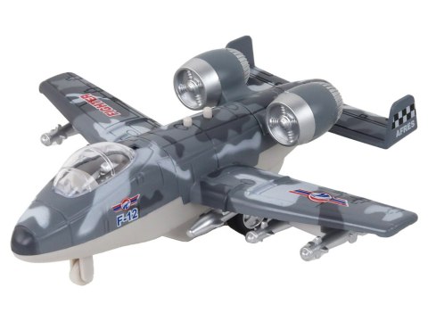 MYŚLIWIEC Z NAPĘDEM SAMOLOT MORO WOJSKOWY ODRZUTOWIEC