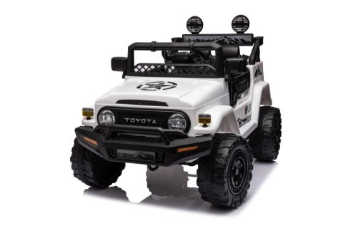 AUTO NA AKUMULATOR TOYOTA FJ BIAŁA 4X4