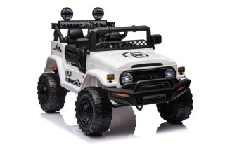AUTO NA AKUMULATOR TOYOTA FJ BIAŁA 4X4