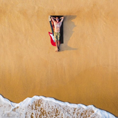 RĘCZNIK GITARA PLAŻOWY KĄPIELOWY NA PLAŻĘ BASEN