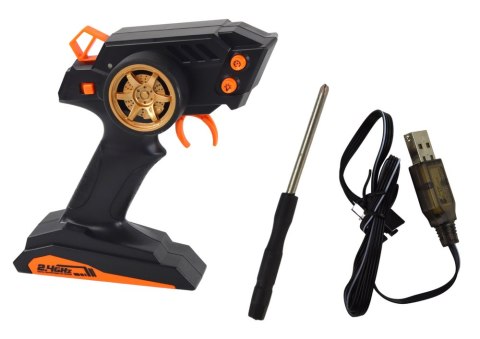 DUŻE AUTO SPORTOWE ZDALNIE STEROWANE 1:10 POMARAŃCZOWE