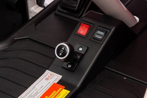 AUTO NA AKUMULATOR BUGGY A8812 RÓŻOWE 24V