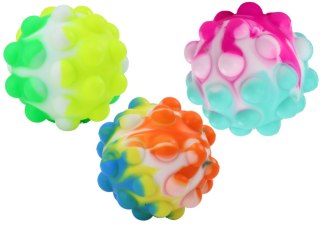 PIŁECZKA SENSORYCZNA Z WYPUSTKAMI ŚWIECĄCA KOLOROWA 6CM