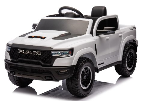 AUTO NA AKUMULATOR ZB618 DODGE RAM BIAŁY