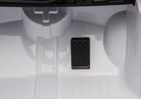 AUTO NA AKUMULATOR ZB618 DODGE RAM BIAŁY