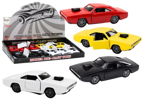 AUTKO Z NAPĘDEM 1:32 ŚWIATŁA DŹWIĘKI METALOWE BIAŁY CZERWONY CZARNY ŻÓŁTY