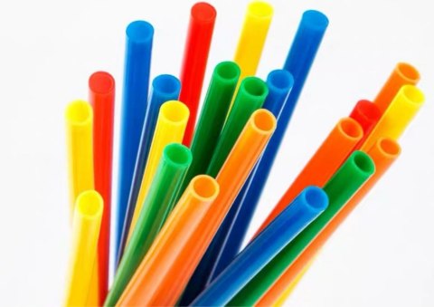 ZESTAW SŁOMEK DO KONSTRUKCJI 3D W PUDEŁKU KOLOROWE 800 EL