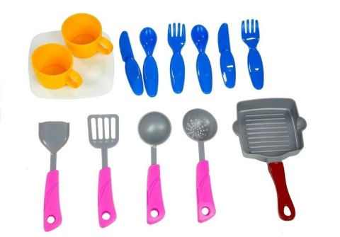 KUCHENKA I ZLEWOZMYWAK Z AKCESORIAMI KRAN Z WODĄ