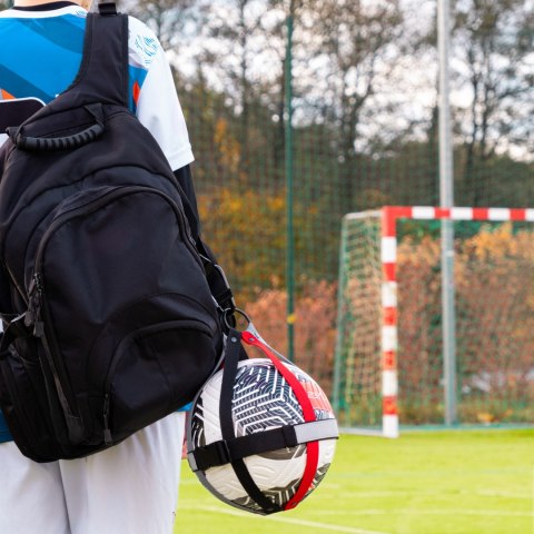 Uchwyt na piłkę Sprintigo - czerwony x szary x czarny -prezent dla piłkarza