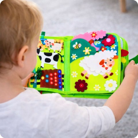 Książeczka Edukacyjna Sensoryczna Dla Dzieci Farma 20 Aktywności