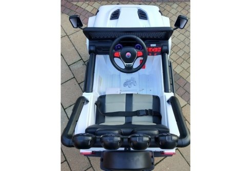 AUTO NA AKUMULATOR S2388 JEEP BIAŁY 4X45W