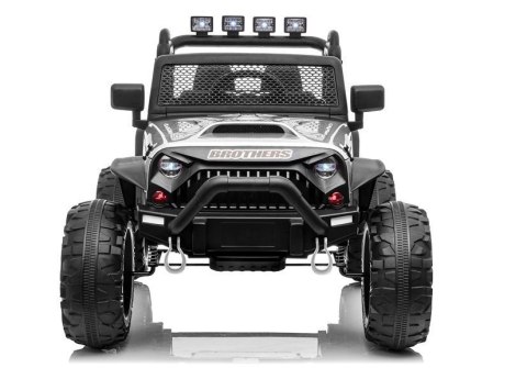 AUTO NA AKUMULATOR JEEP JC666 SREBRNY LAKIEROWANY