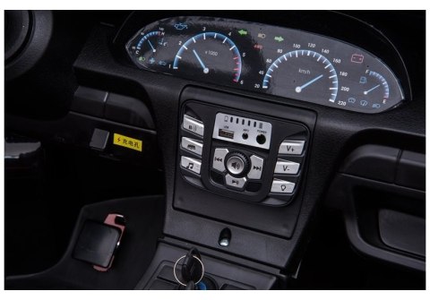 AUTO NA AKUMULATOR YSA021A CZERWONY LAKIEROWANY